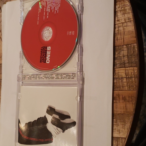 COPY - Music CD Micheal Jackson - Picture 3 of 3